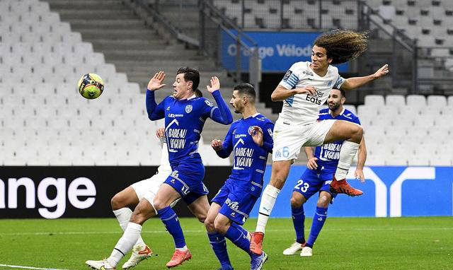 利记官方网站-里昂球员在法甲联赛中取得关键胜利